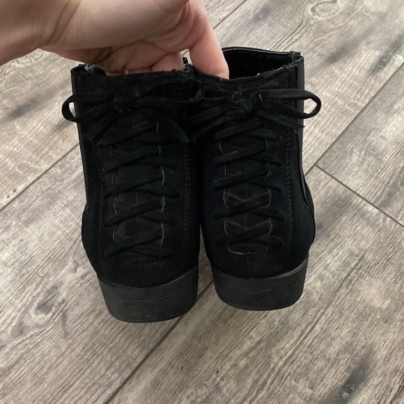 BLACK ANKLE BOOTS - Picture 5 of 5